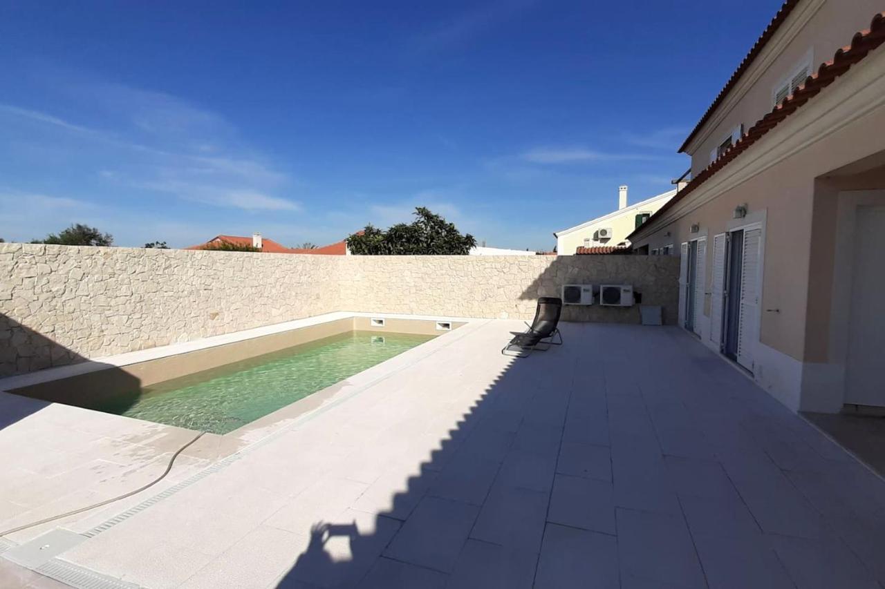 Spacious House In Aldeia Dos Pinheiros With Pool Azeitao Exterior photo